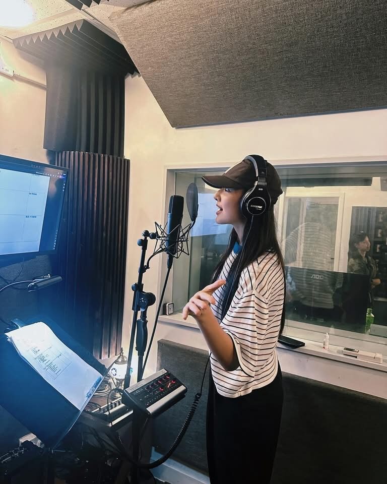 女歌手配唱 · Shure Mic